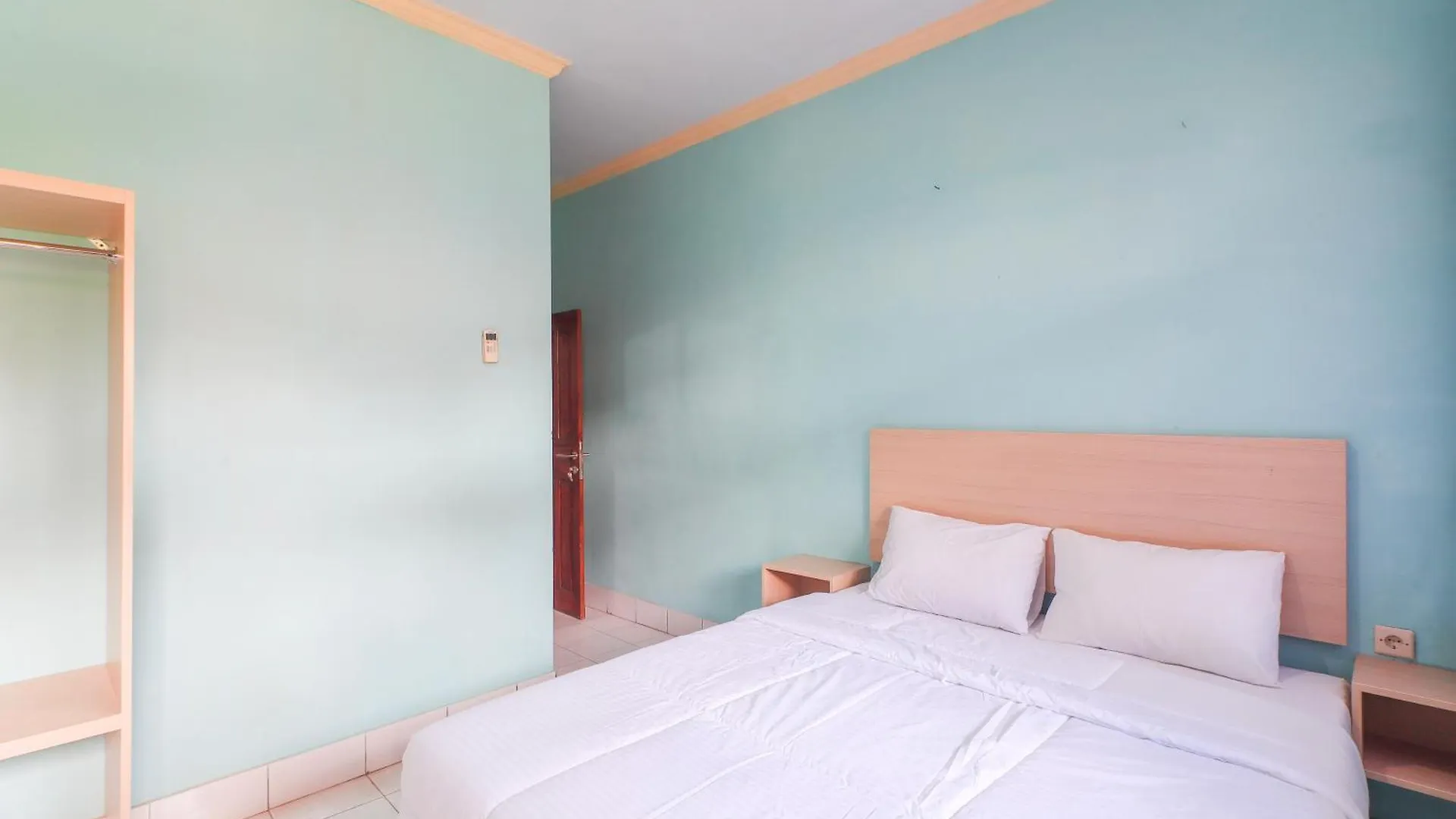 Hotel Townhouse Oak Legian Near Legian Beach Formerly Sayang Maha Merta