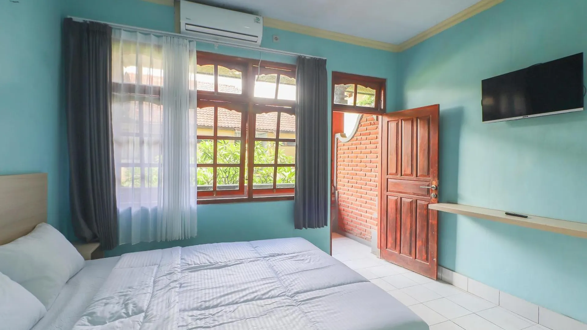 Townhouse Oak Legian Near Legian Beach Formerly Sayang Maha Merta Legian (Bali)