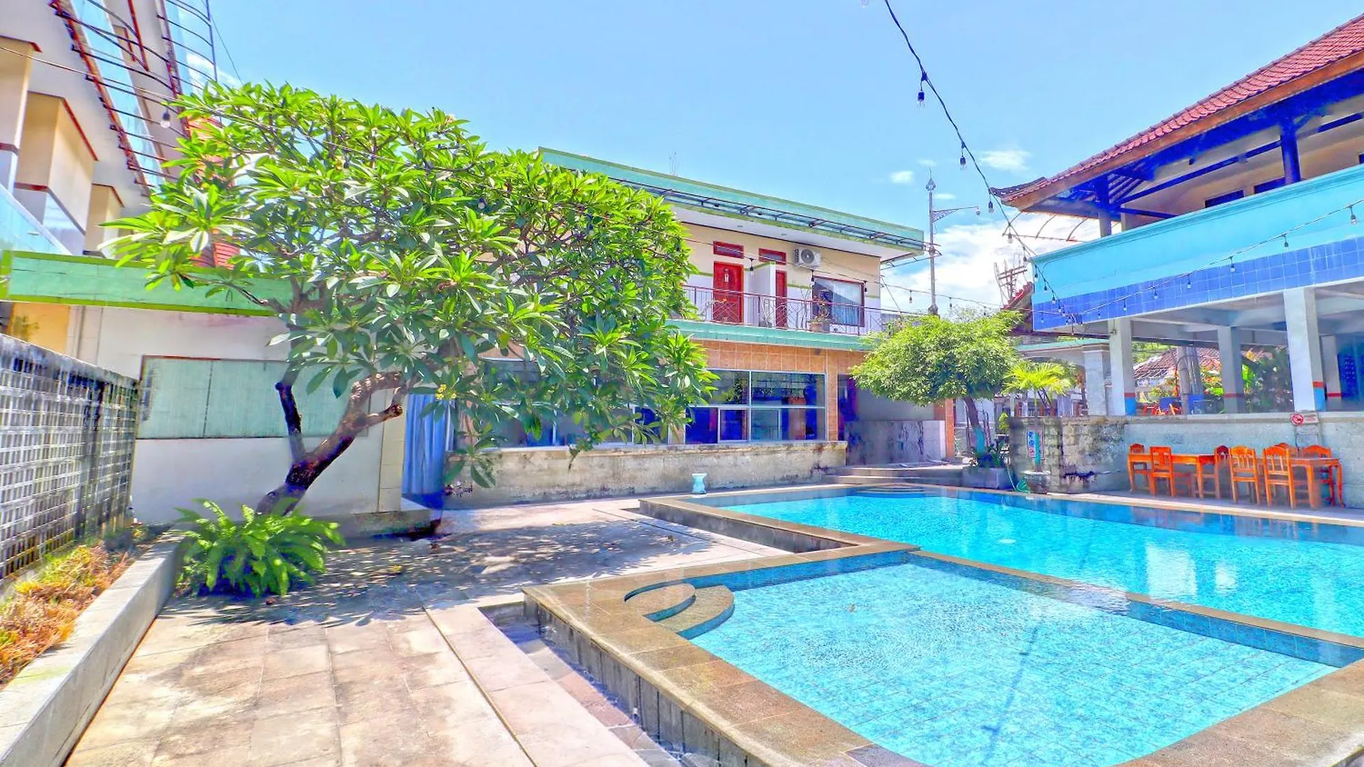 Townhouse Oak Legian Near Legian Beach Formerly Sayang Maha Merta Hotel