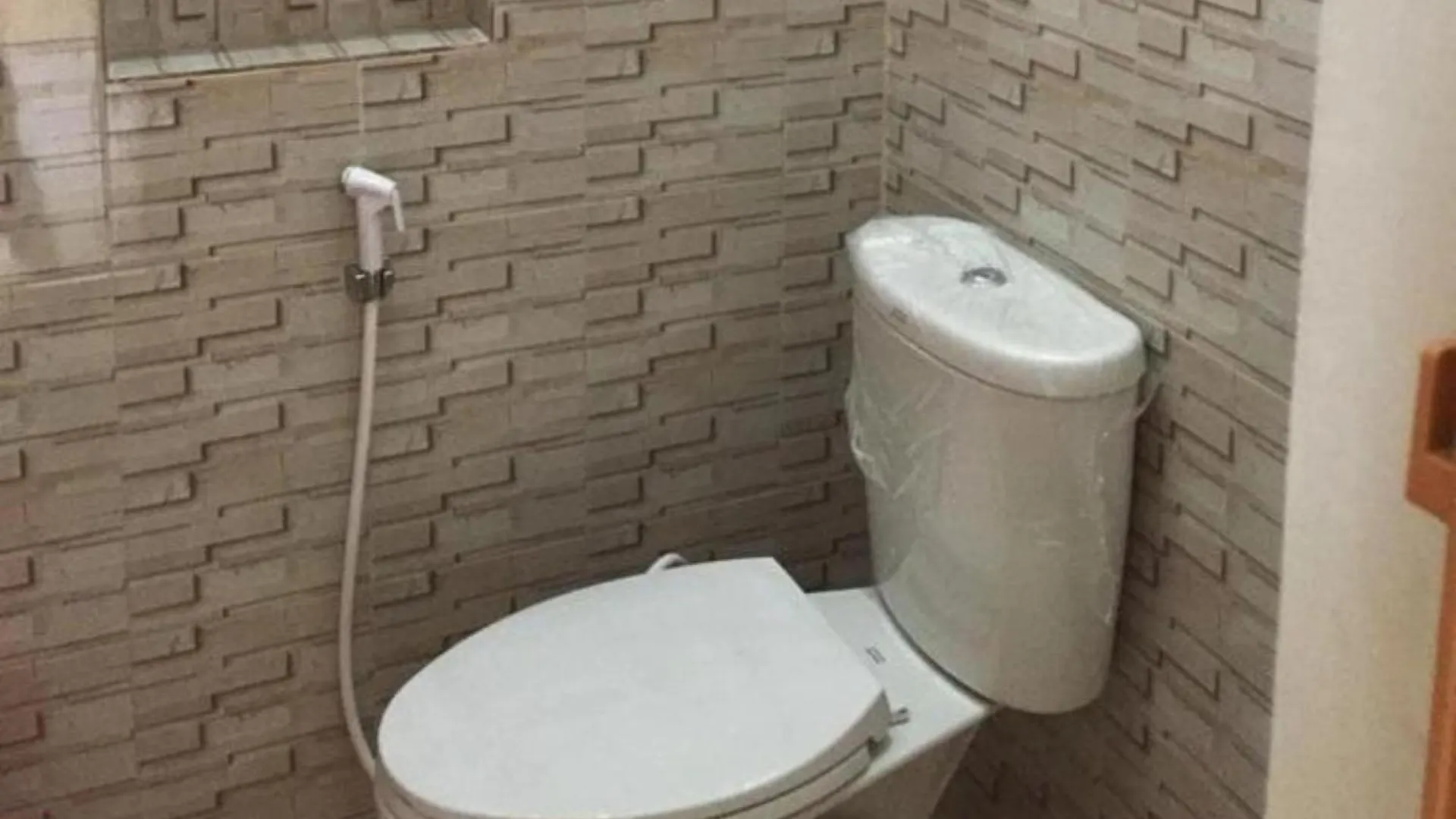 Townhouse Oak Legian Near Legian Beach Formerly Sayang Maha Merta
