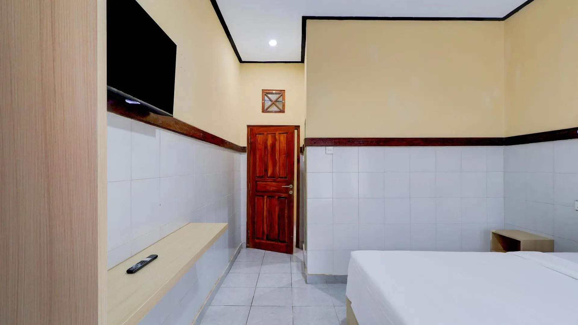 Townhouse Oak Legian Near Legian Beach Formerly Sayang Maha Merta Legian (Bali)