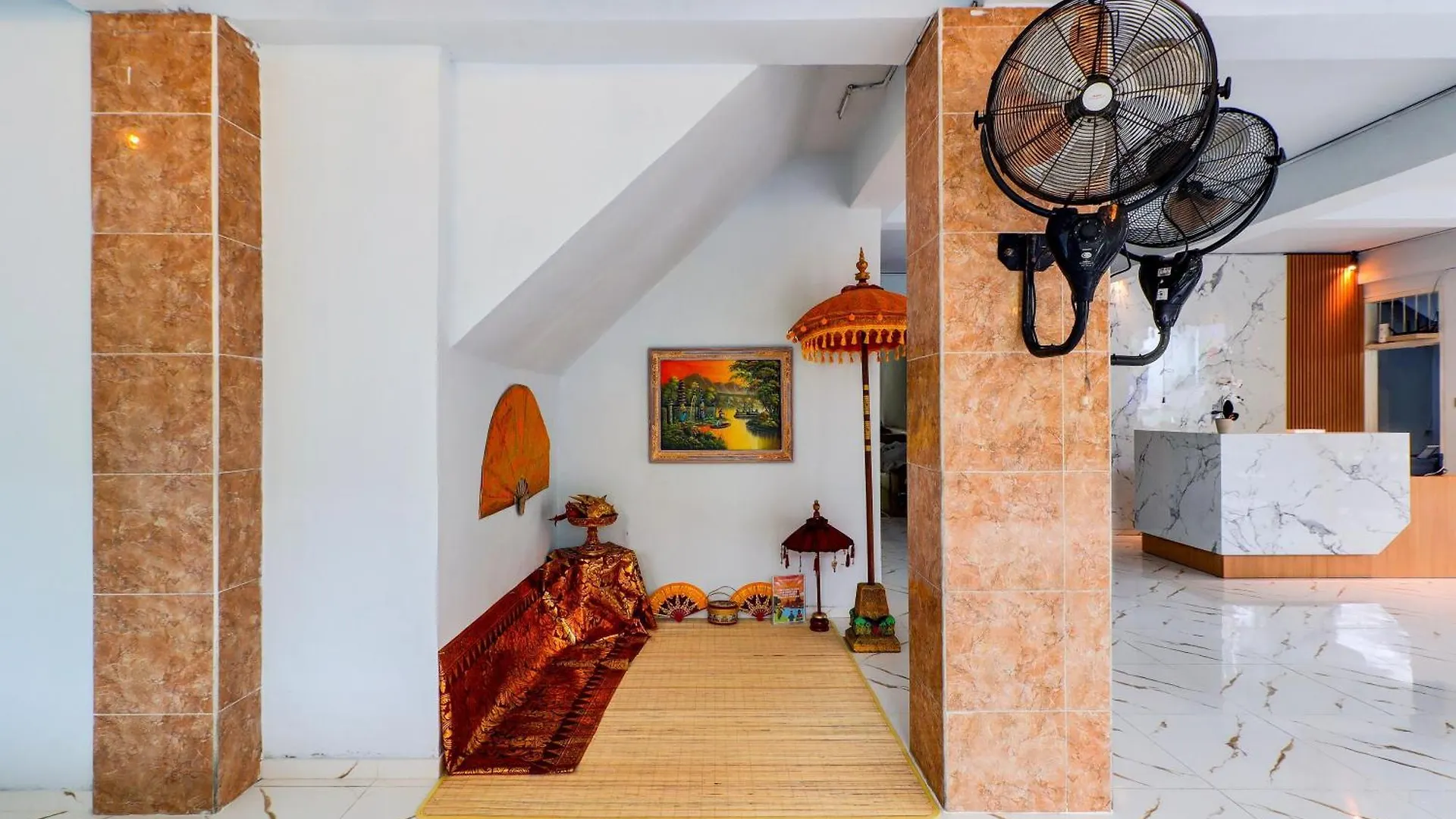Townhouse Oak Legian Near Legian Beach Formerly Sayang Maha Merta 2*, Legian (Bali) Indonesia