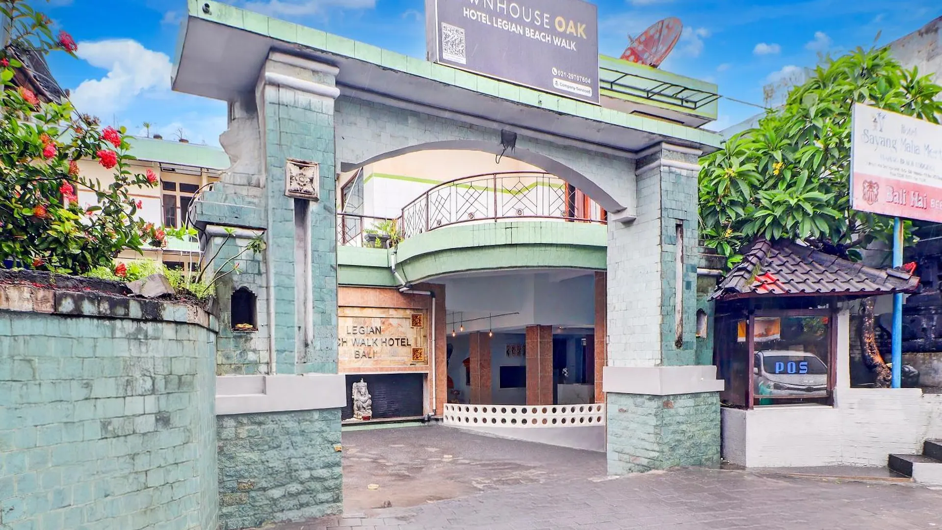 Townhouse Oak Bali Near Kuta Beach Formerly Hotel Legian Beach Walk  勒吉安