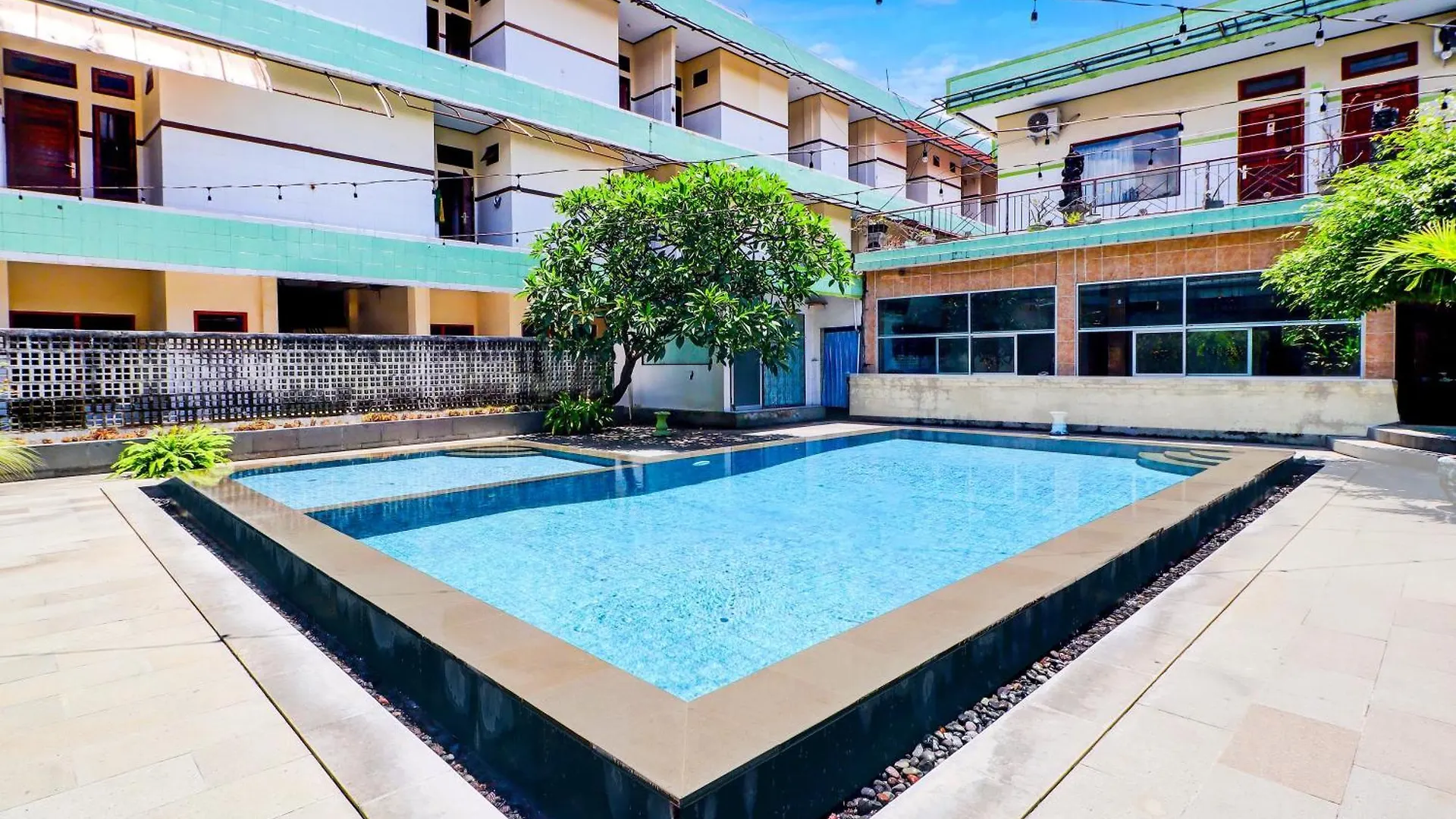 Townhouse Oak Legian Near Legian Beach Formerly Sayang Maha Merta