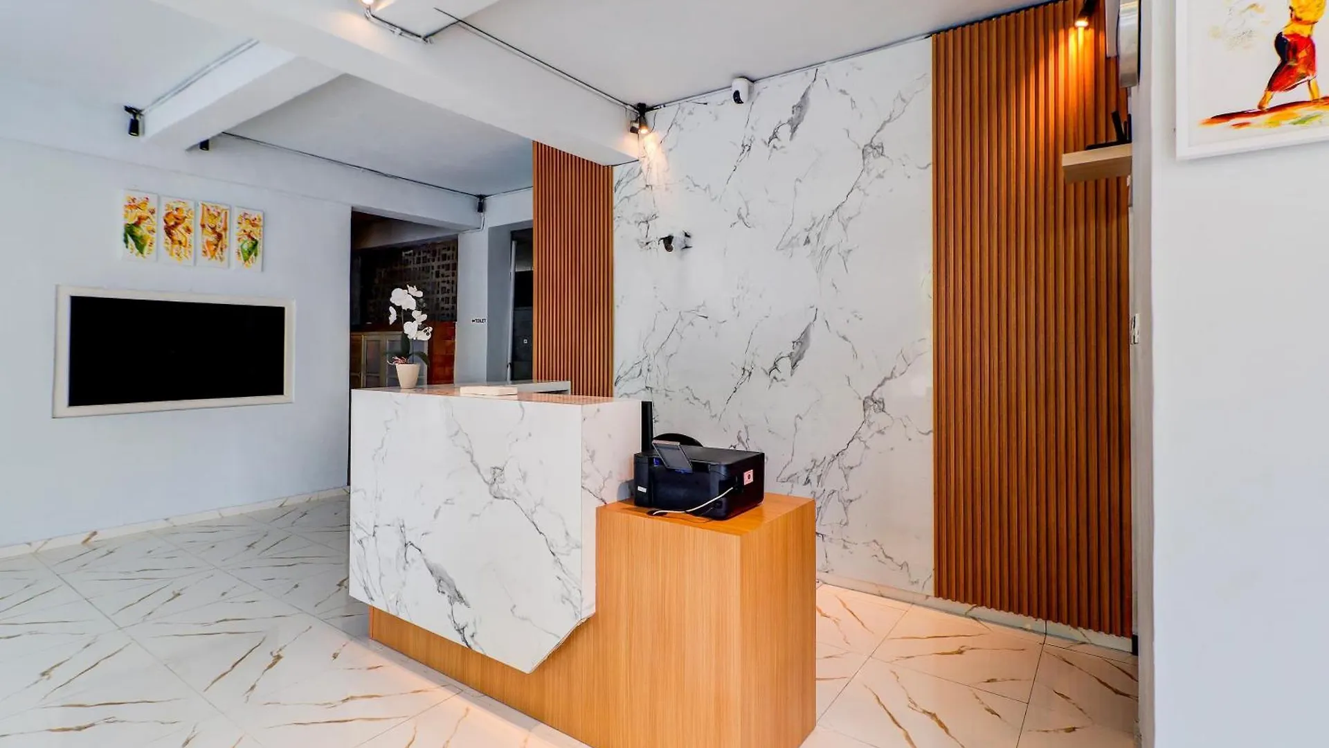 Townhouse Oak Bali Near Kuta Beach Formerly Hotel Legian Beach Walk インドネシア